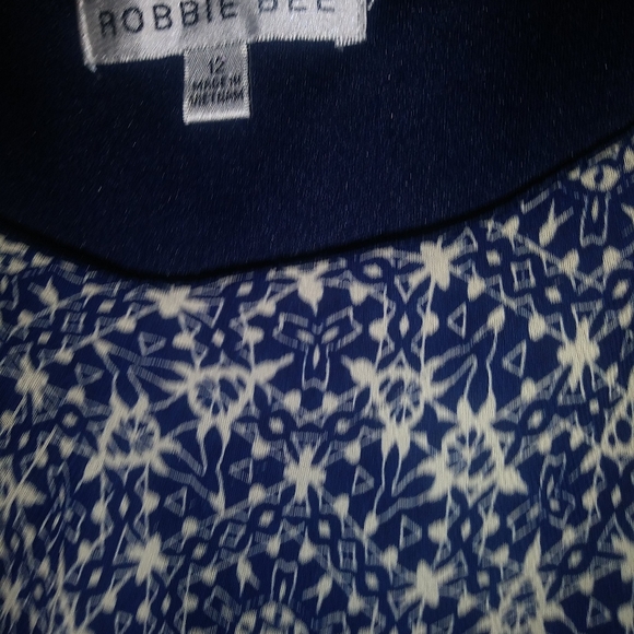 Robbie Bee Dress - Picture 2 of 2
